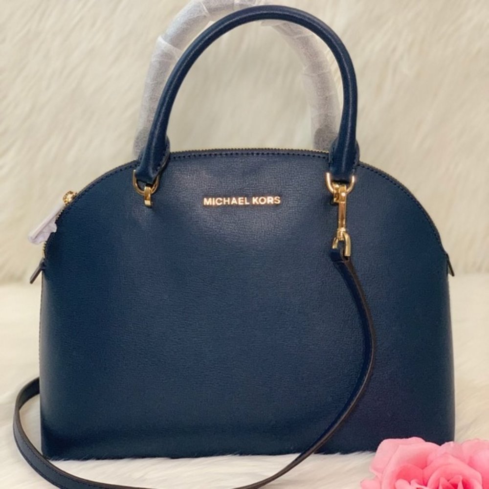 ❤️Michael Kors LG Emmy Dome Satchel Navy - Picture 1 of 8